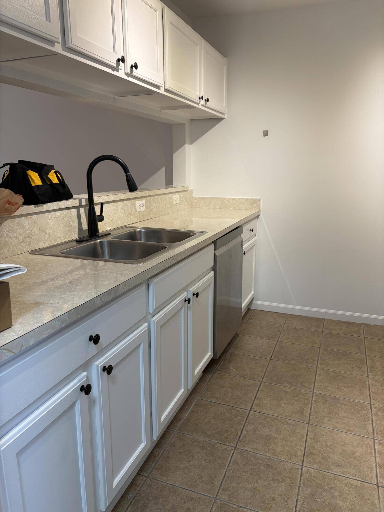 Melvindale, MI 48122,3245 Reeves DR