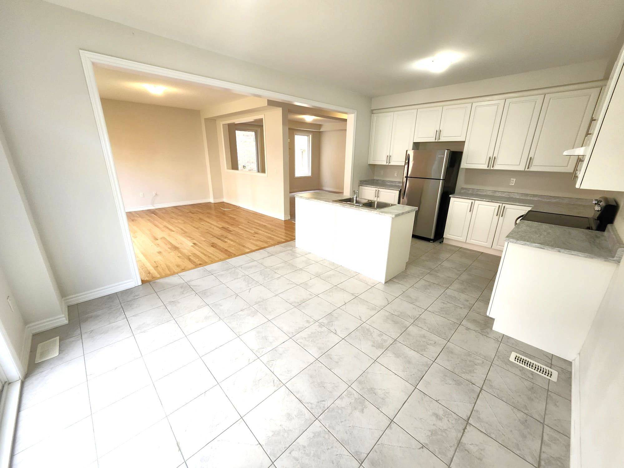 Oshawa, ON L1H 8L7,1909 Don White CT