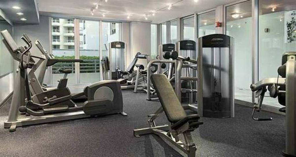 Miami Beach, FL 33139,101 Ocean Dr #704