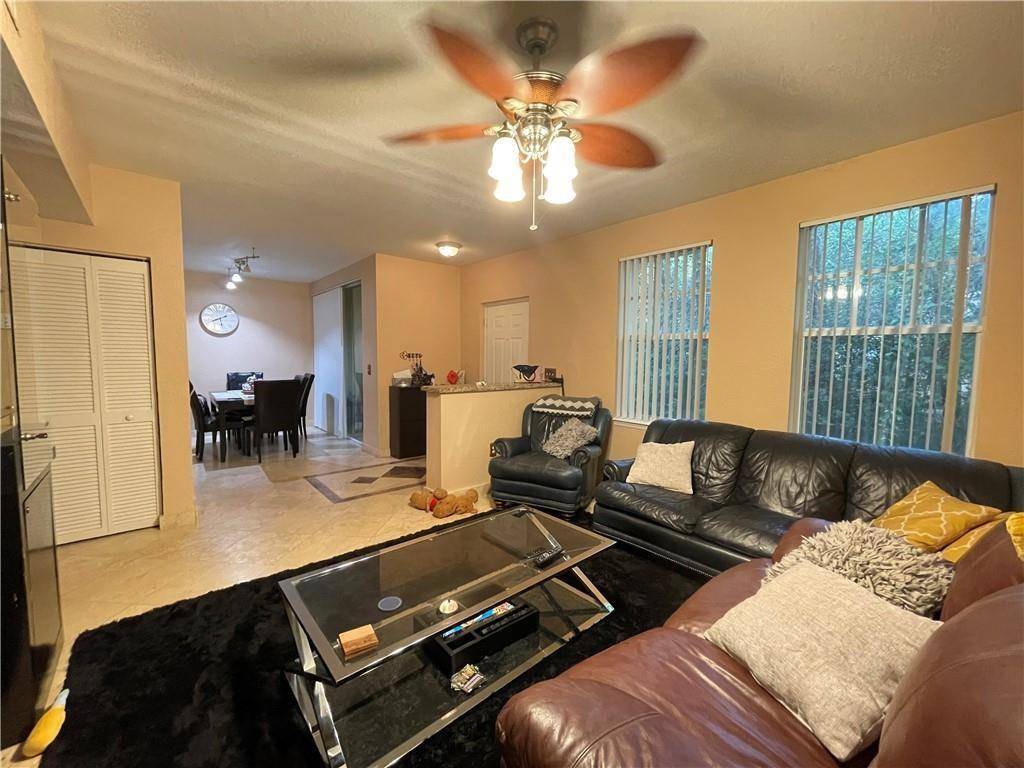 Coral Springs, FL 33067,6942 W Sample Rd #6942