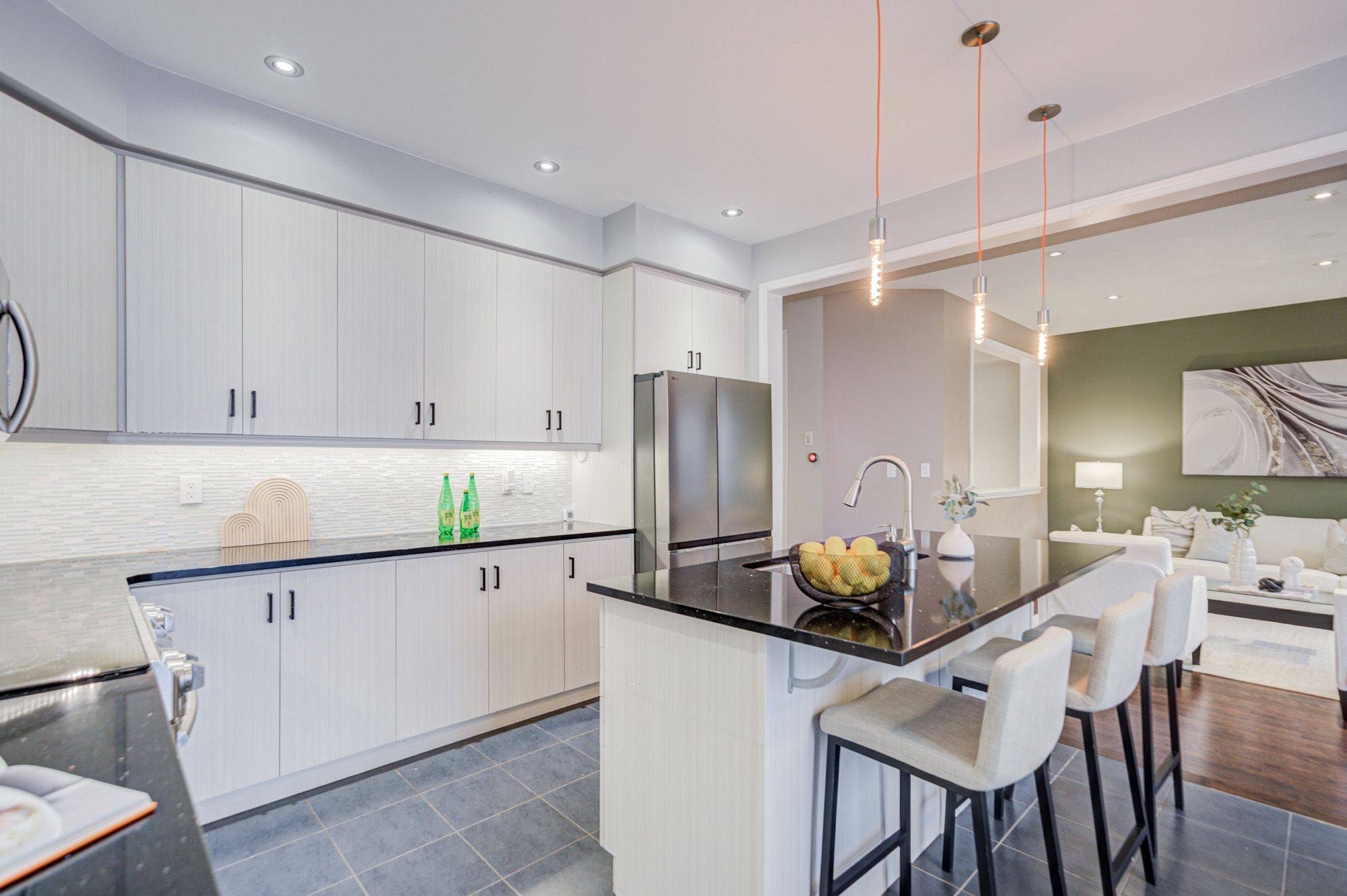 Milton, ON L9T 8Y1,342 Powadiuk PL