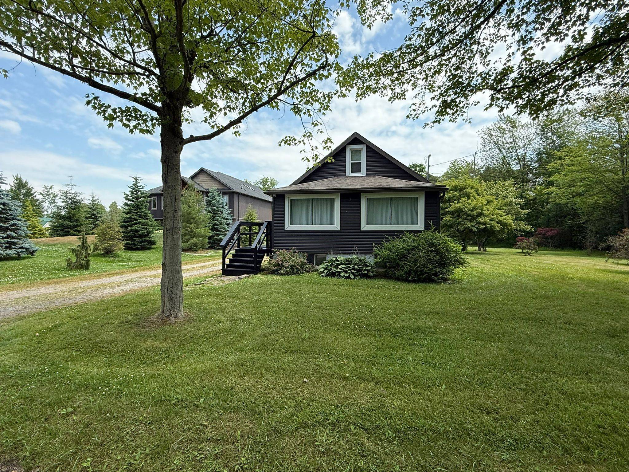 Port Colborne, ON L3K 5V3,729 Silver Bay RD