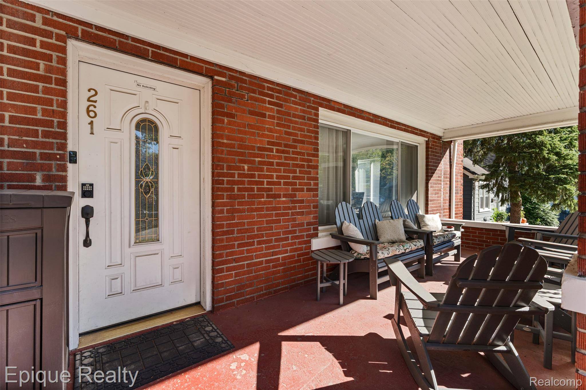 Ferndale, MI 48220,261 E Webster ST