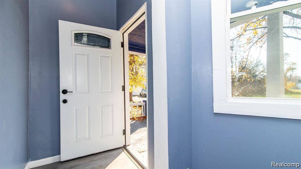 Detroit, MI 48214,2270 Belvidere ST