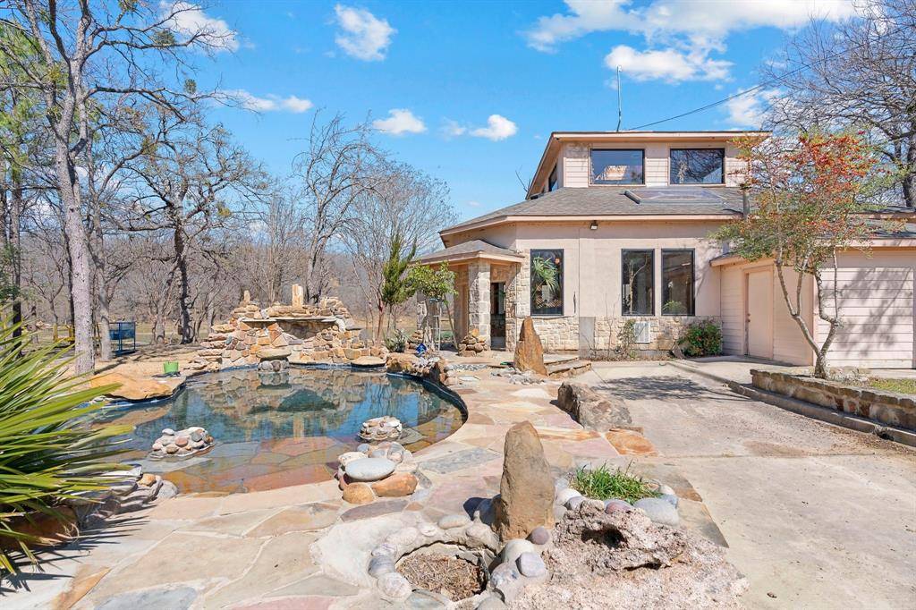 Chico, TX 76431,228 Private Road 1758