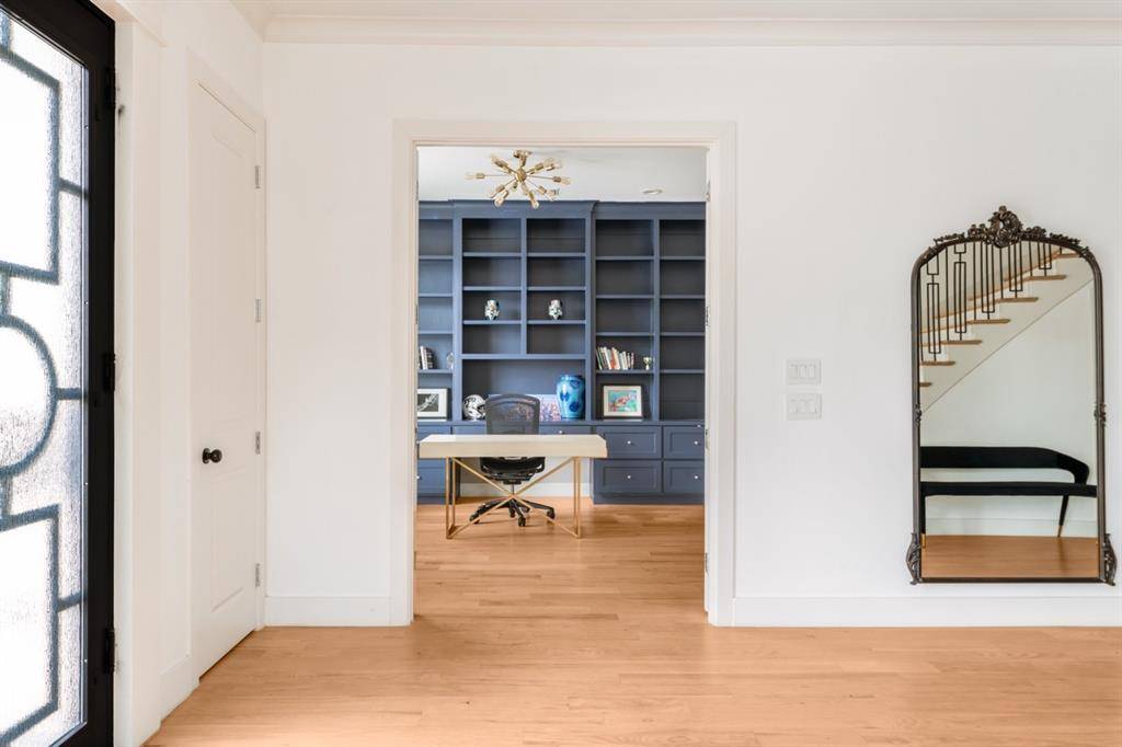 University Park, TX 75225,4085 Amherst Avenue