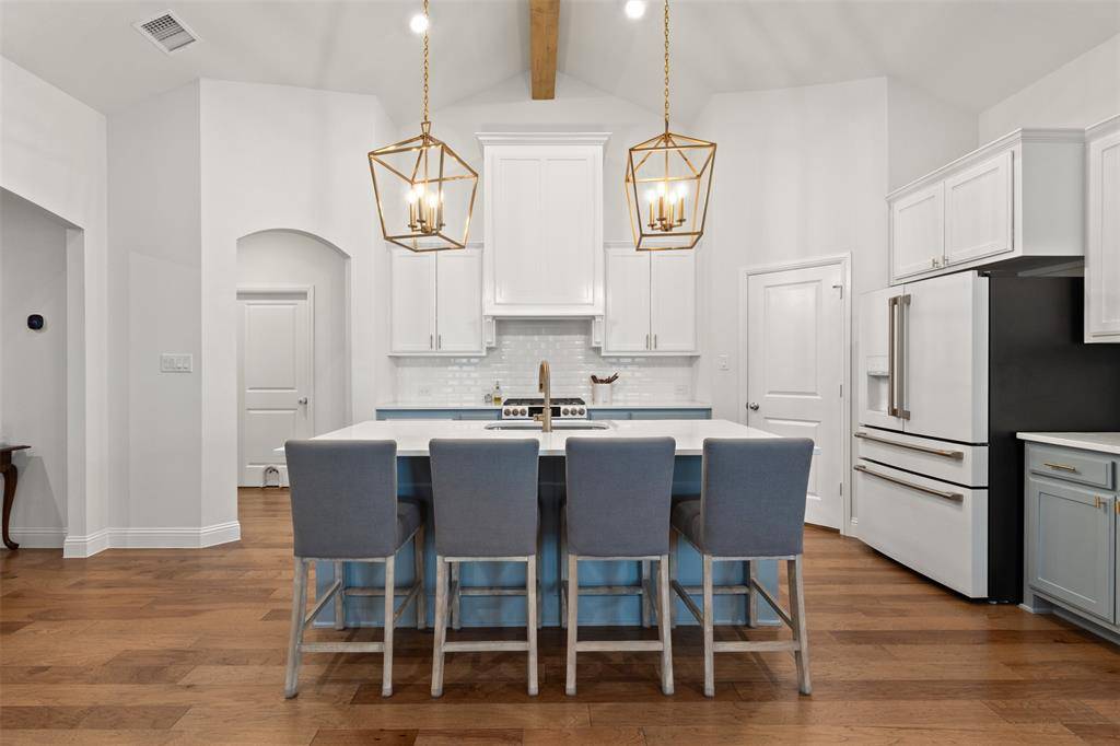 Aledo, TX 76008,825 Highlands Avenue