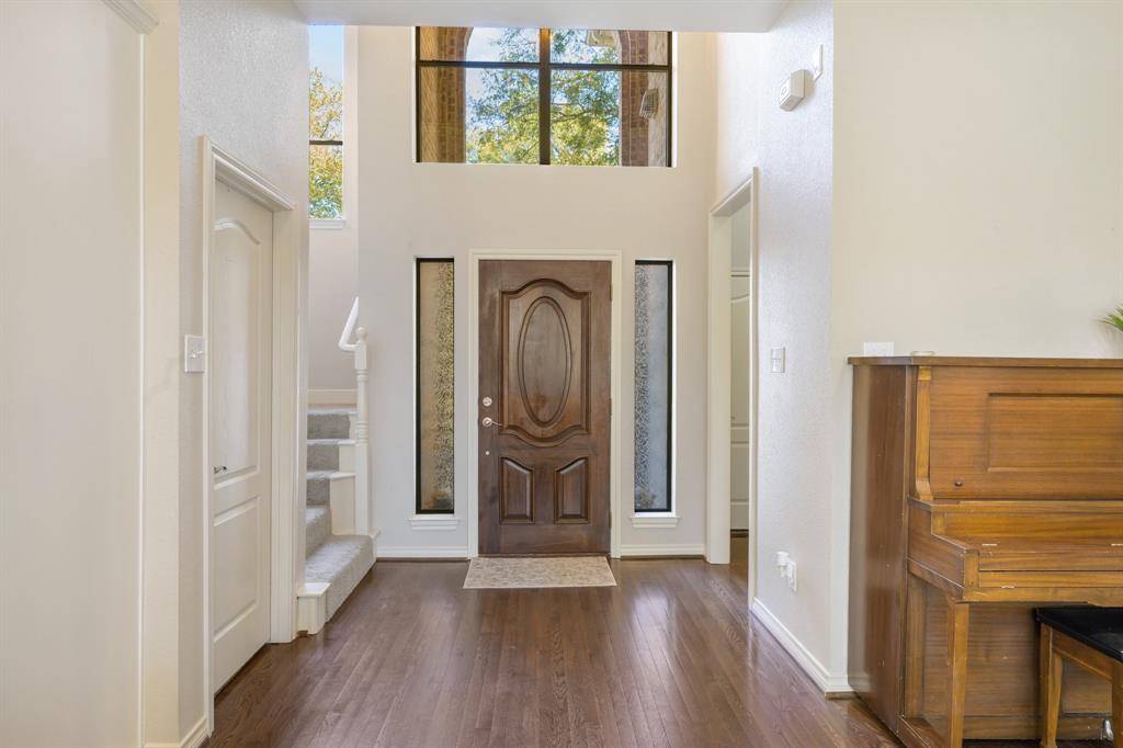 Fort Worth, TX 76112,5905 Riverbend Place