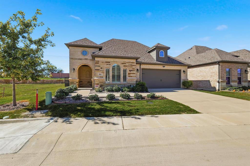 Mansfield, TX 76063,912 Hacienda Drive