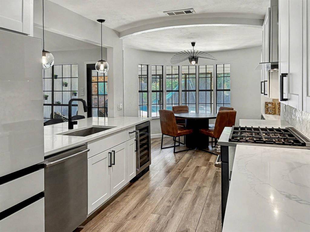 Arlington, TX 76013,2200 Midhurst Drive