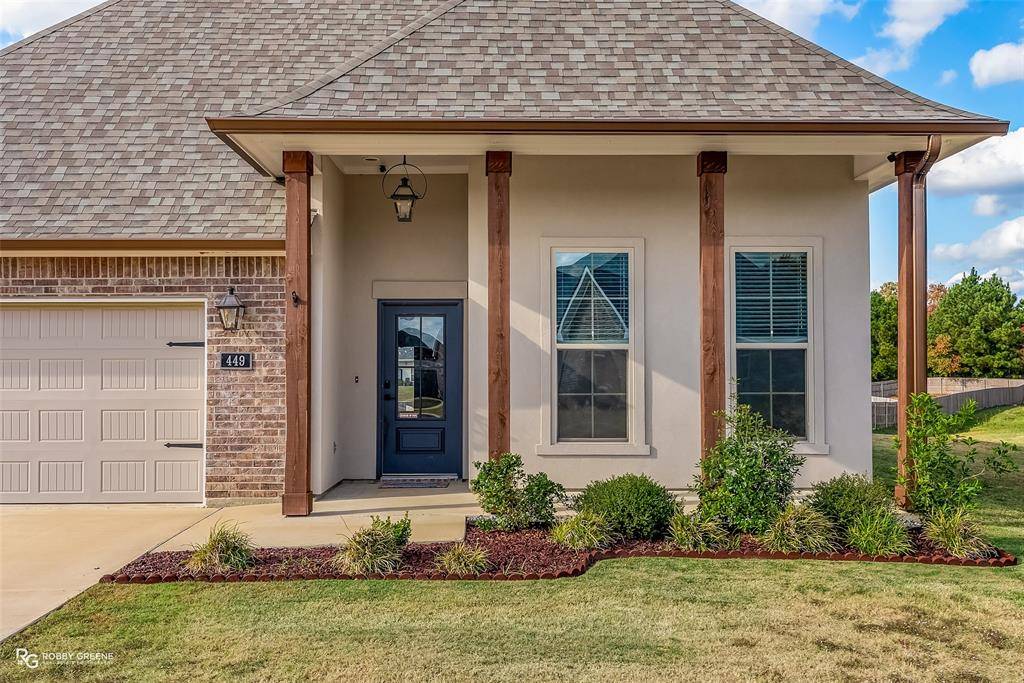 Benton, LA 71006,449 N Lost River Drive N