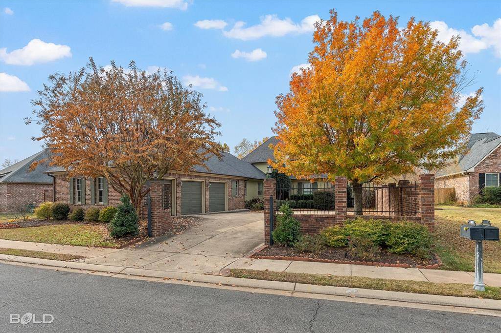 Shreveport, LA 71105,2804 Caribbean Cove