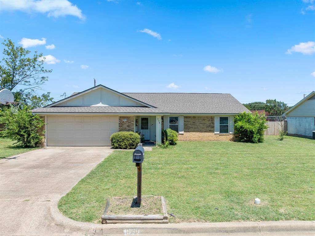 Hewitt, TX 76643,930 Vail Highlands Circle