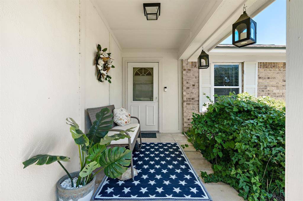 Hewitt, TX 76643,930 Vail Highlands Circle