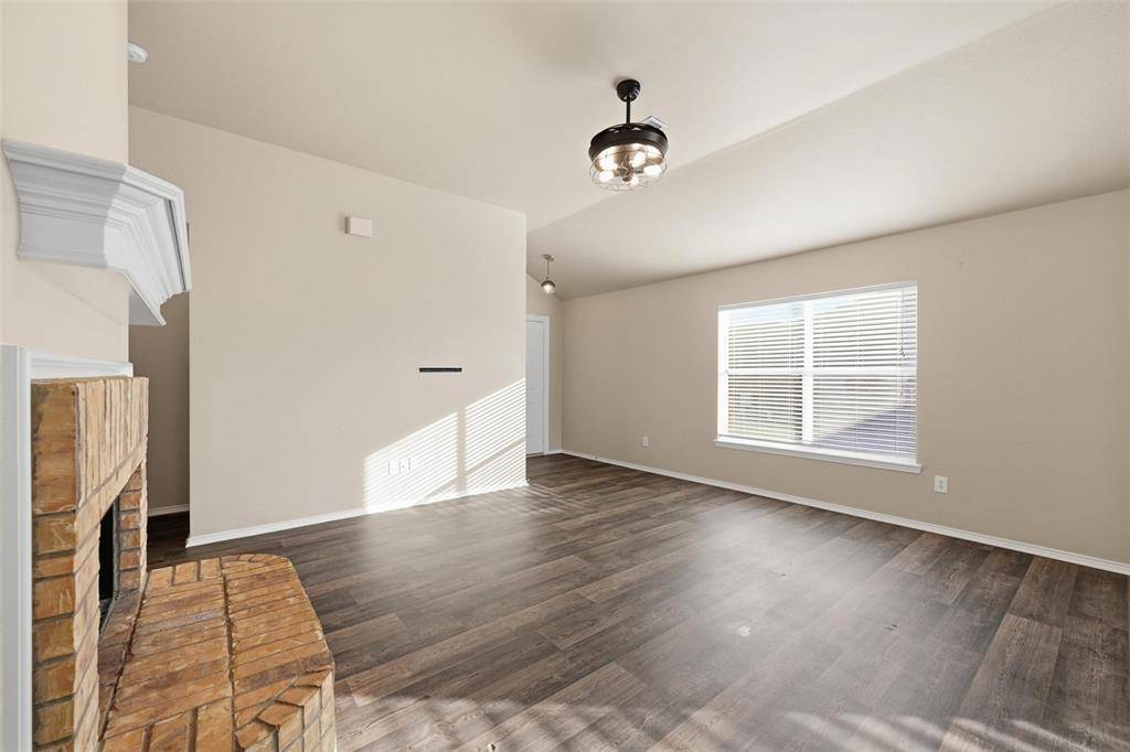 Denton, TX 76207,1409 Santos Drive