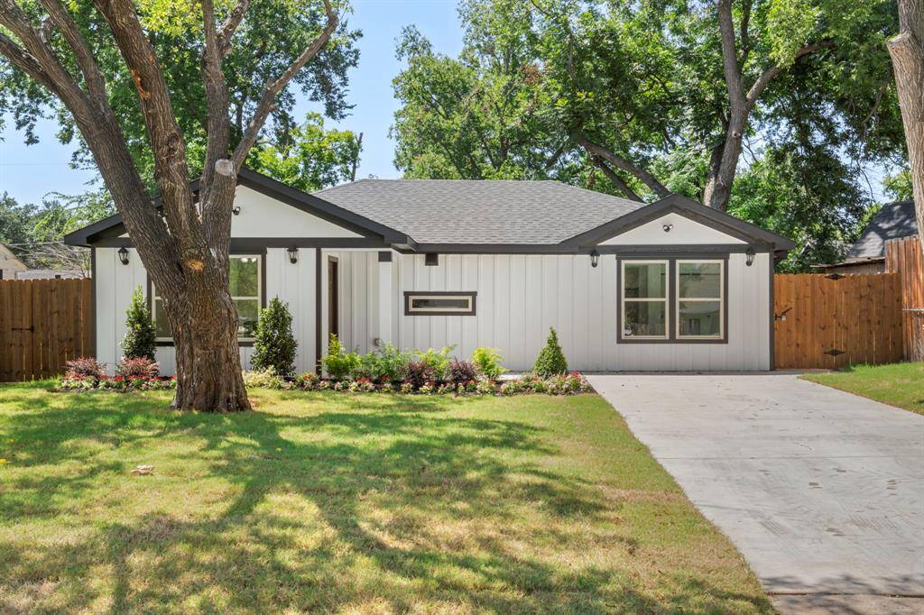 Grand Prairie, TX 75051,825 Apache Trace