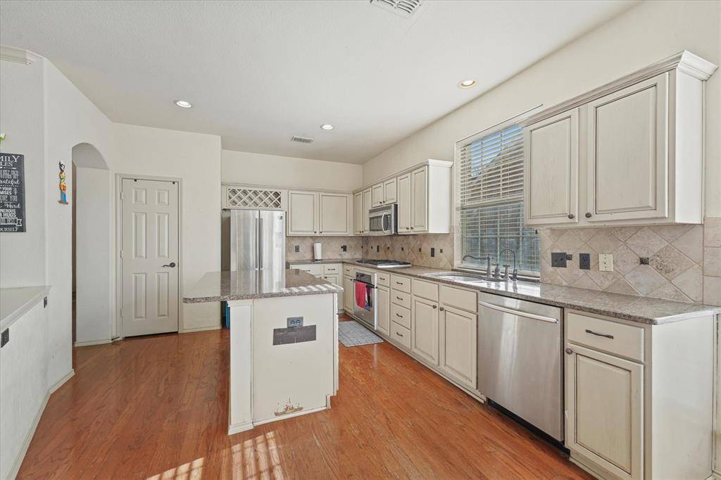 Sachse, TX 75048,6817 Lake Meadow Lane