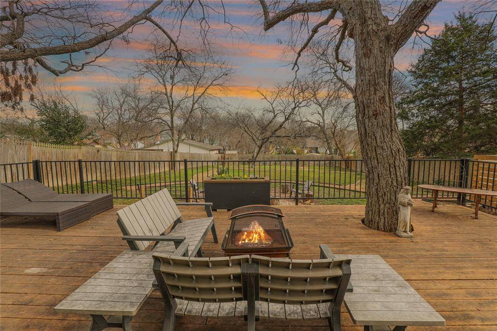 Mckinney, TX 75069,207 S College Street