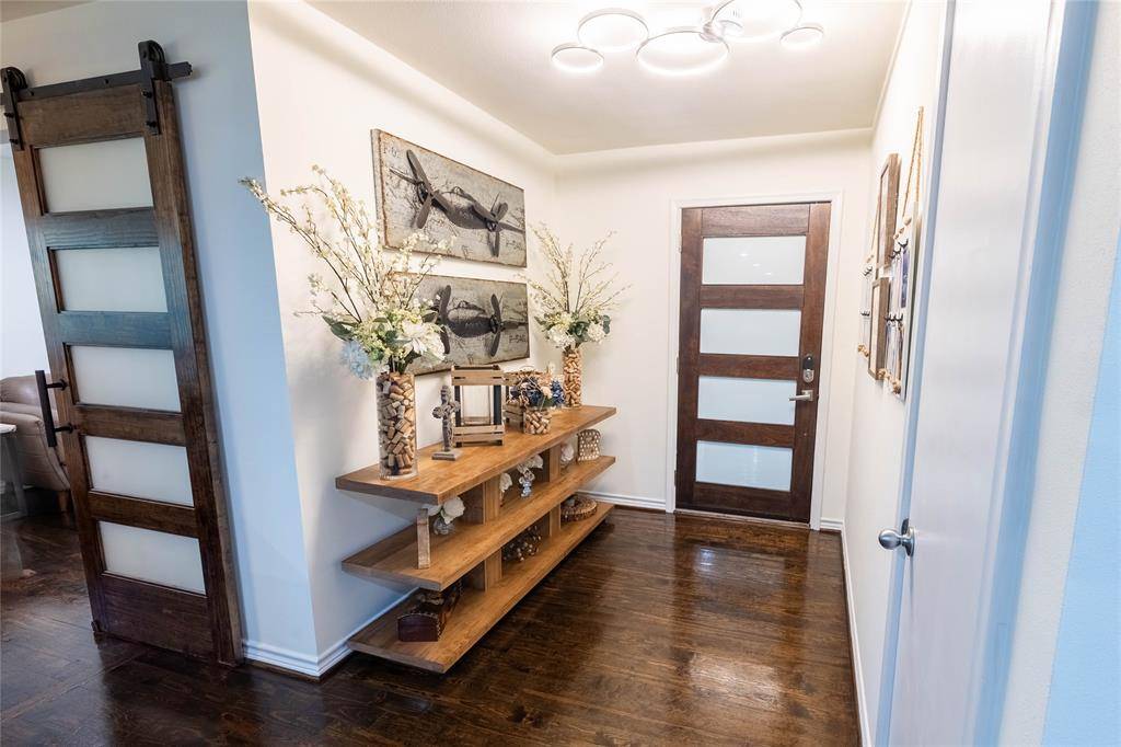 Dallas, TX 75218,10872 Caprock Circle