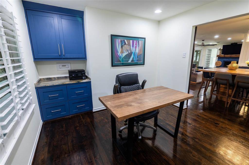 Dallas, TX 75218,10872 Caprock Circle