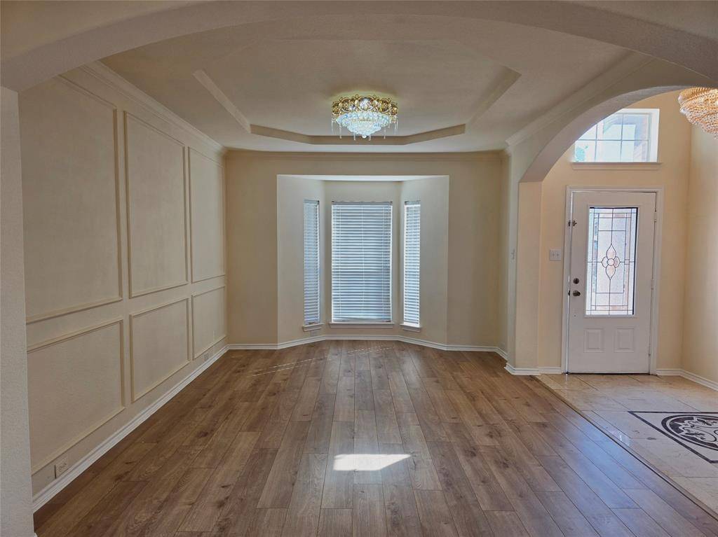 Grand Prairie, TX 75052,5207 W Cove Way