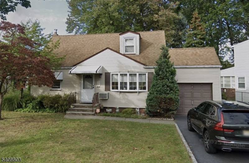 Linden City, NJ 07036,1502 Sunnyfield Dr