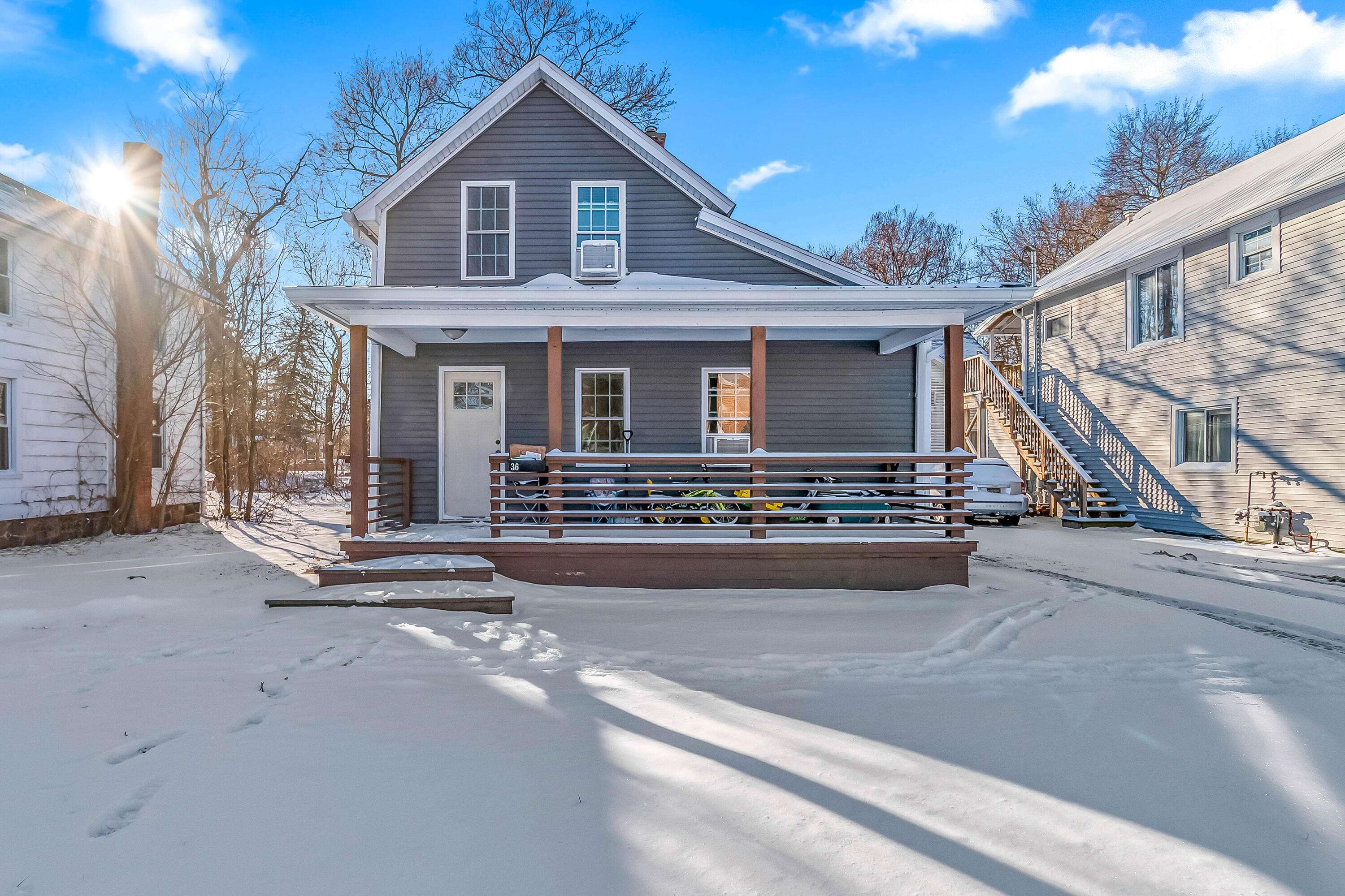 Hillsdale, MI 49242,36 E South ST