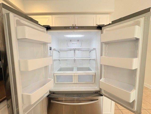 Vaughan, ON L4H 1M7,3 Decoroso DR