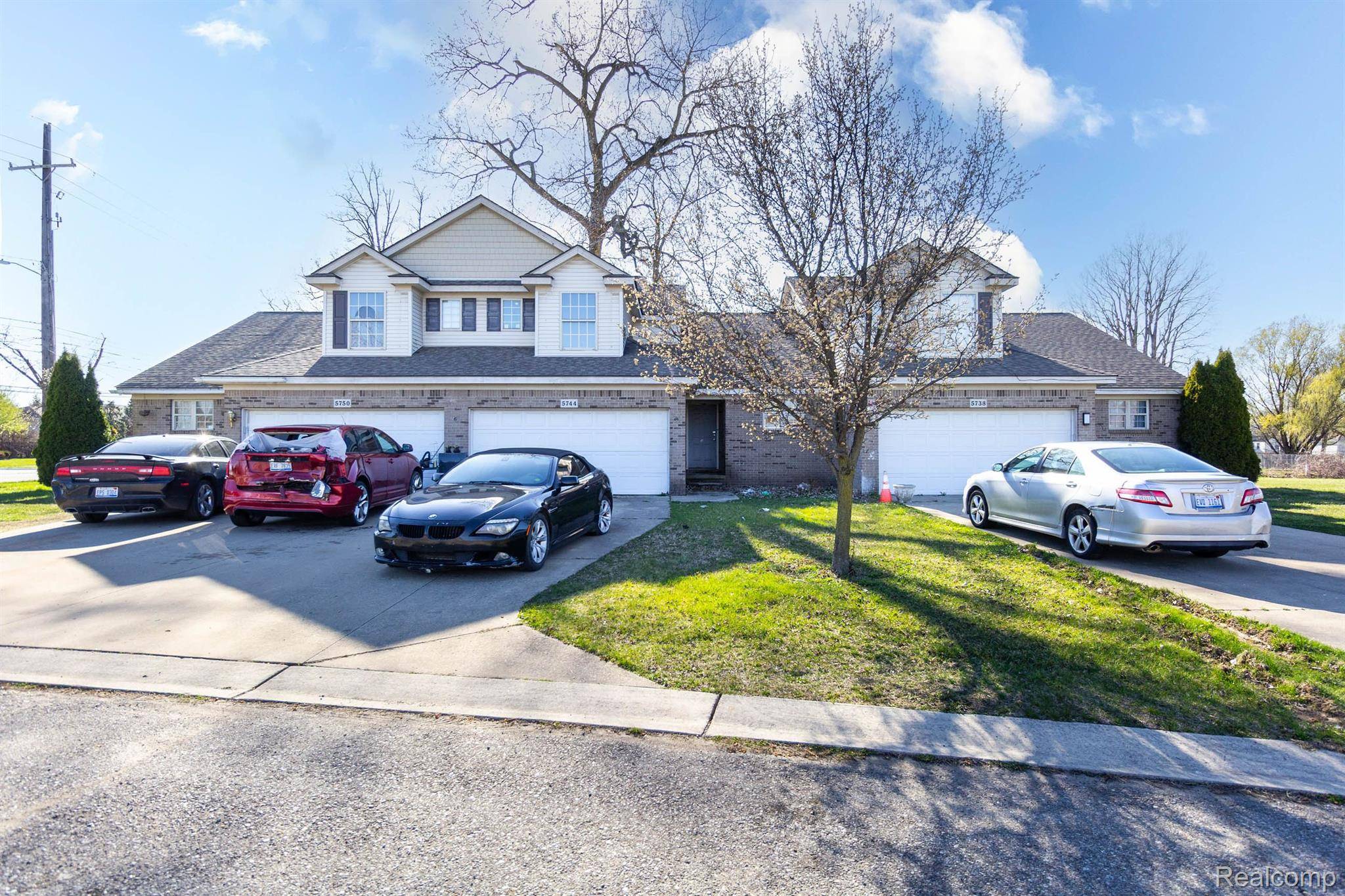 Wayne, MI 48184,34102/34128 Van Born