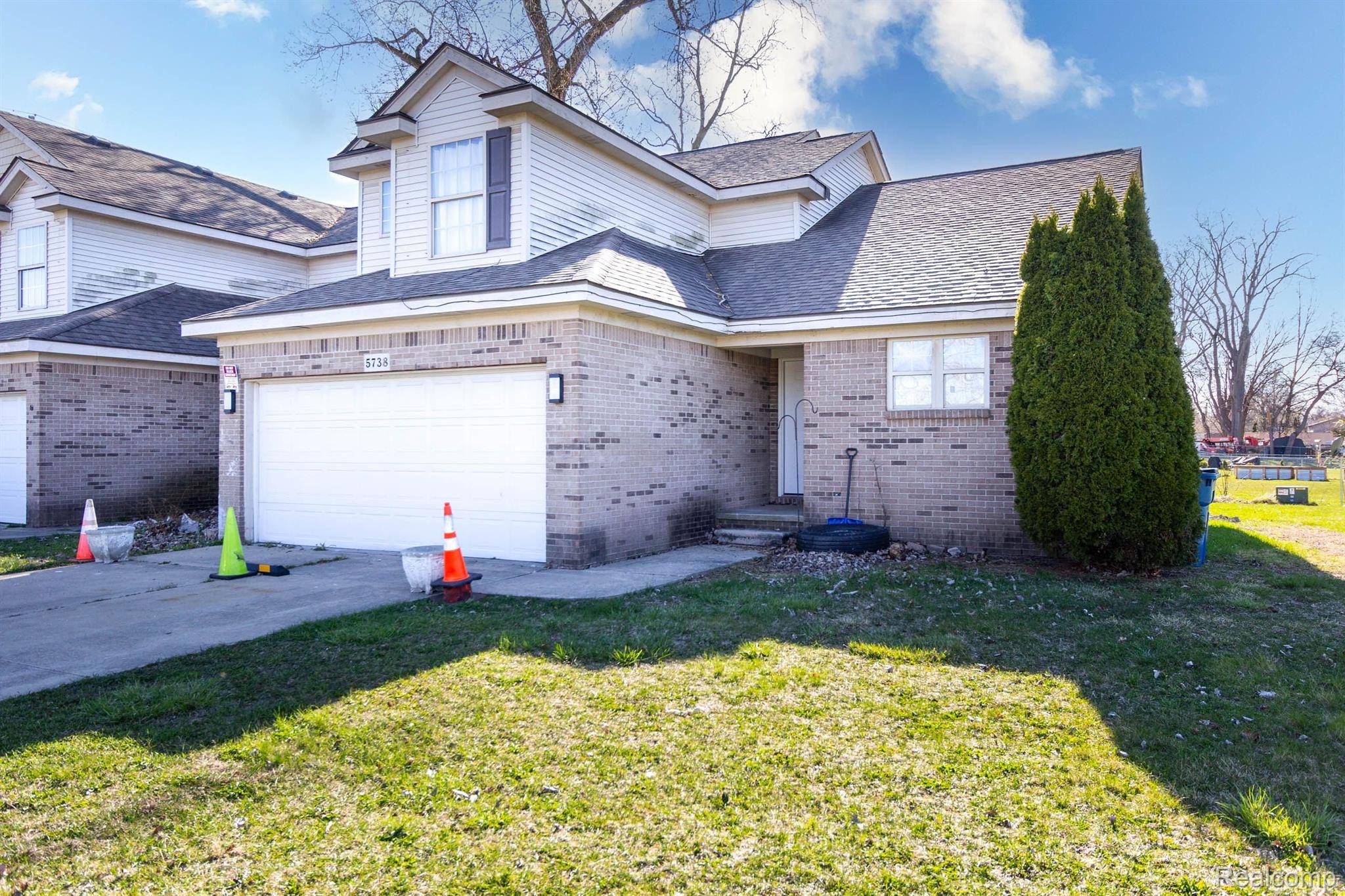 Wayne, MI 48184,34102/34128 Van Born