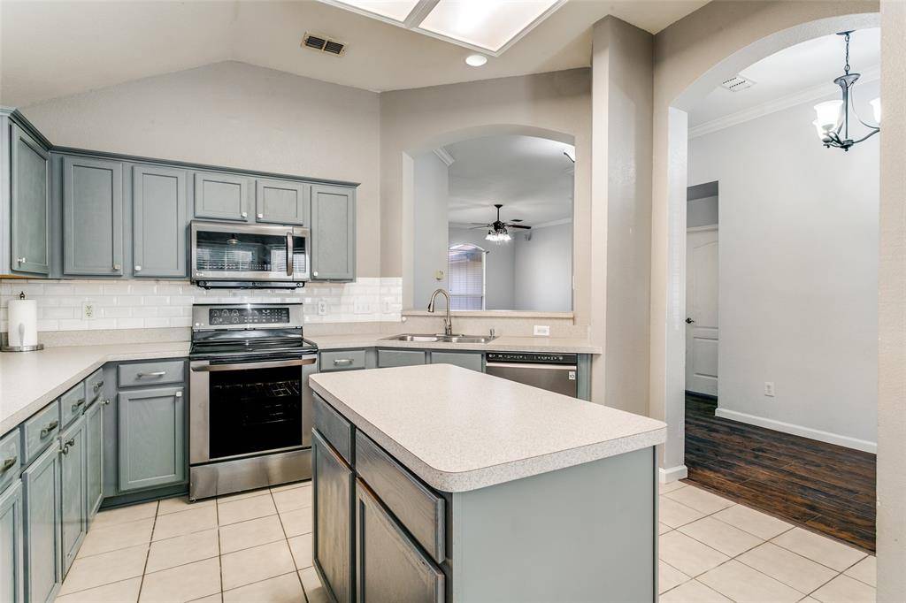 2408 Graystone Lane, Corinth, TX 76210