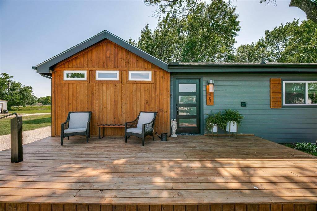 Forney, TX 75126,407 E Broad Street