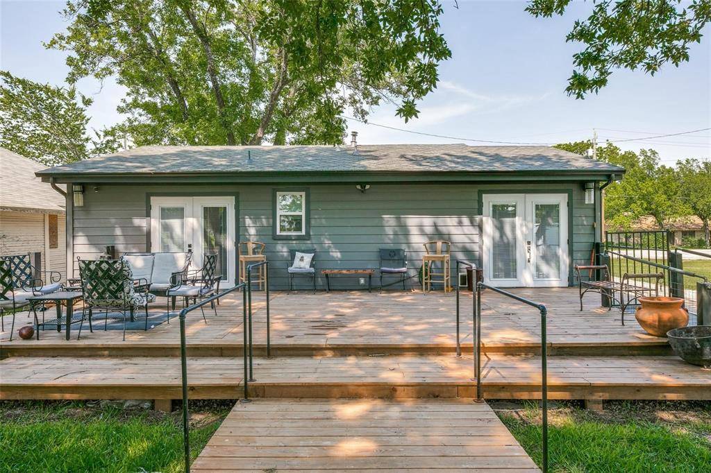 Forney, TX 75126,407 E Broad Street