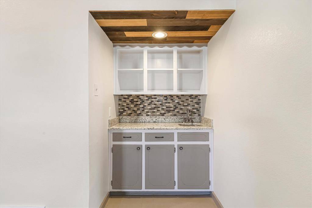 Fort Worth, TX 76133,4316 Yellowleaf Drive