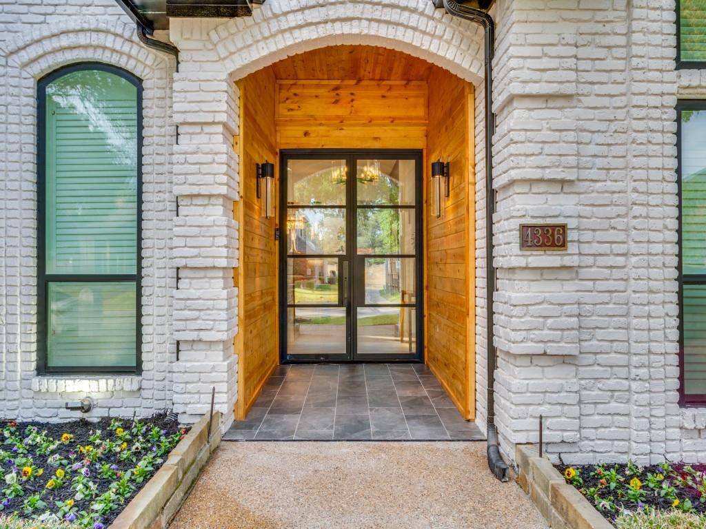 Dallas, TX 75287,4336 Hollow Oak Drive