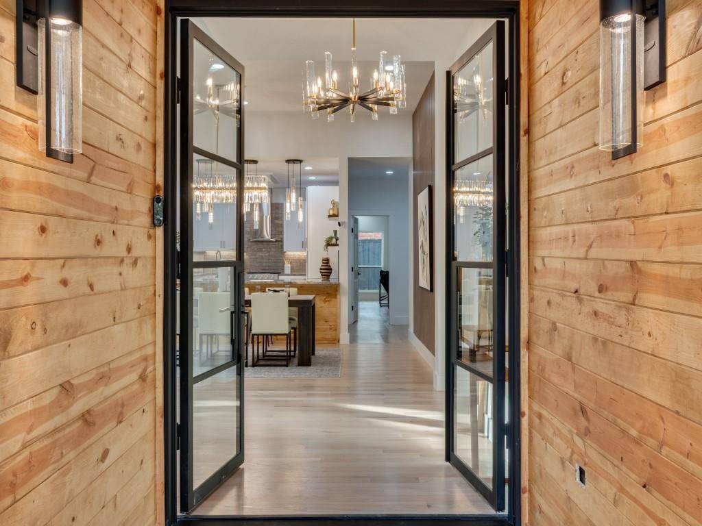 Dallas, TX 75287,4336 Hollow Oak Drive