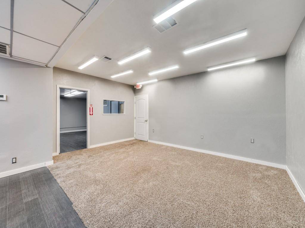 1018 W Main Street W, Arlington, TX 76013