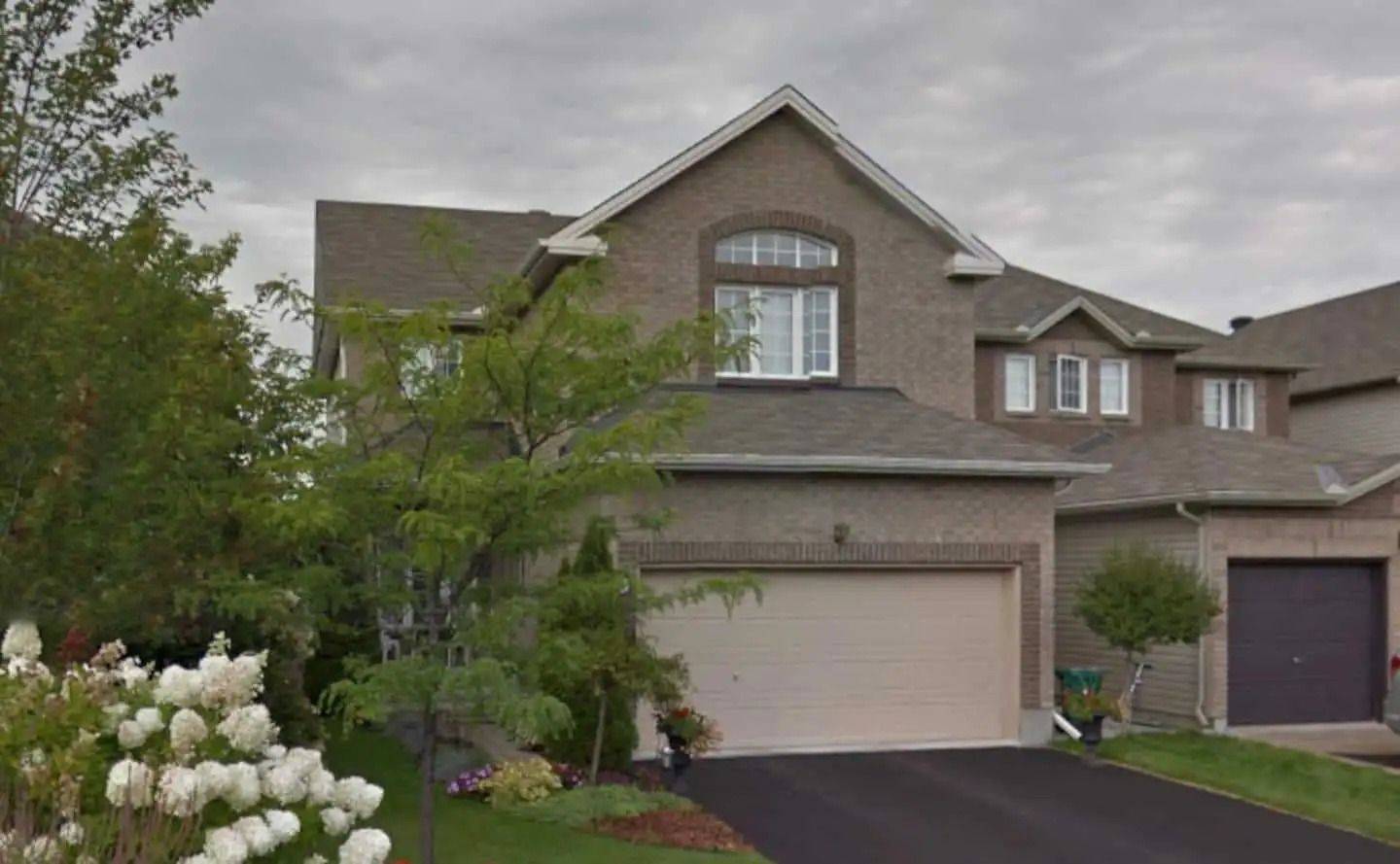 Hunt Club - South Keys And Area, ON K1V 2C5,242 Colbert CRES