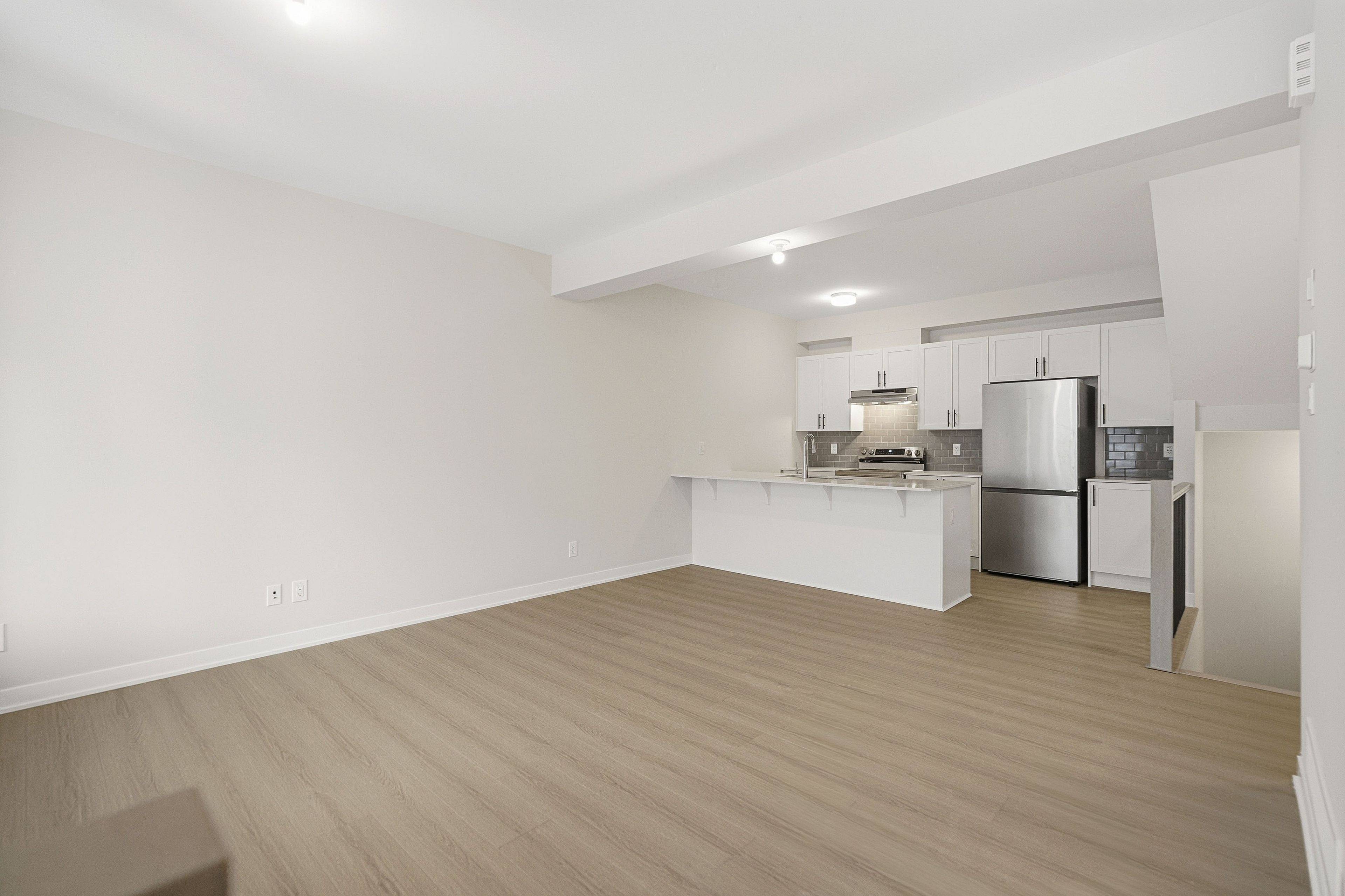 Orleans - Cumberland And Area, ON K4A 5T4,88 Ryan Reynolds WAY