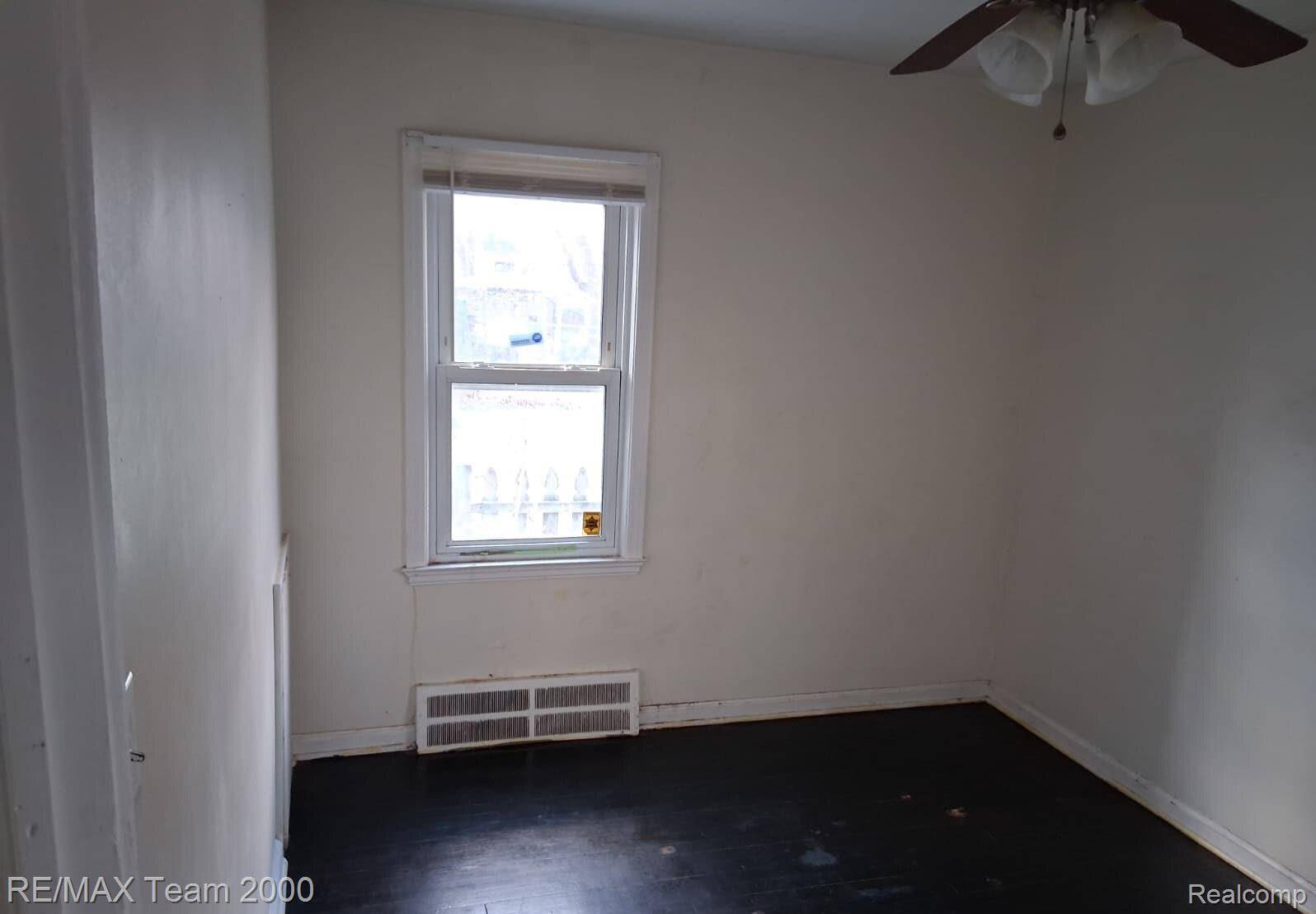 Detroit, MI 48221,20445 Pinehurst ST