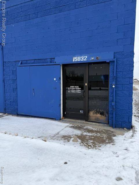 Detroit, MI 48227,15832 Plymouth RD