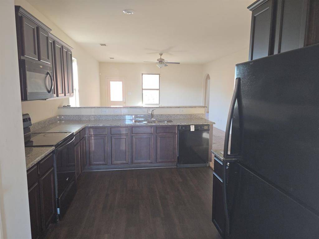 Dallas, TX 75253,14213 Wrangler Way