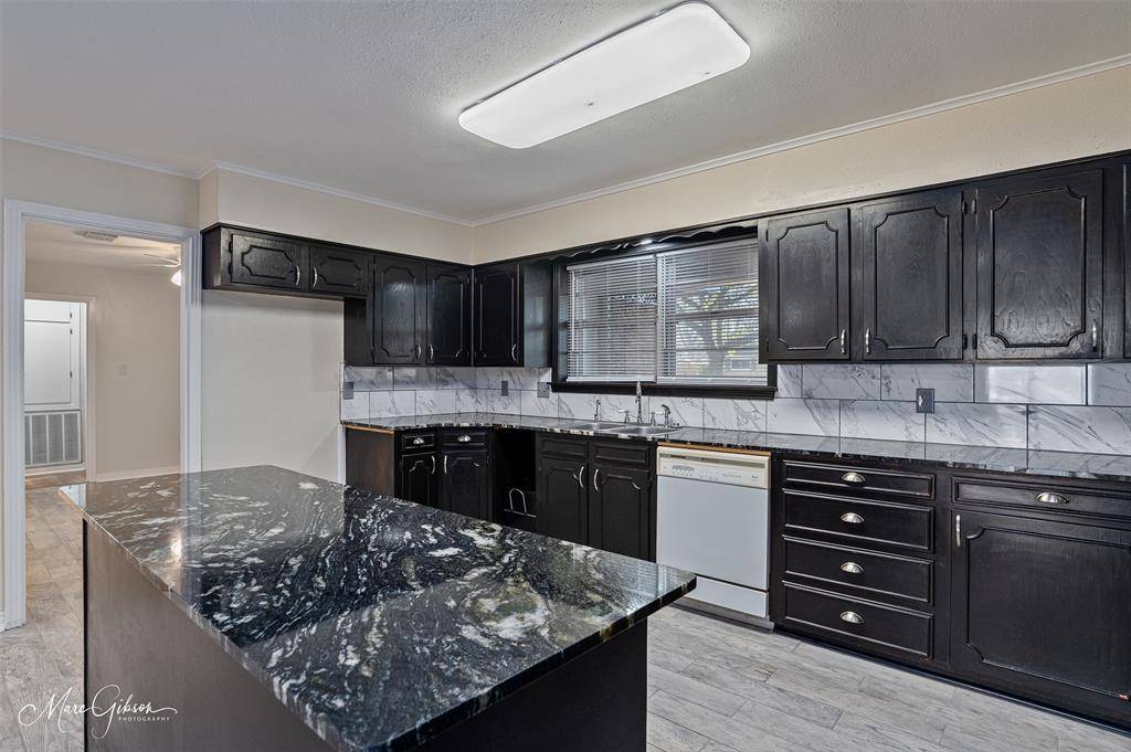 Shreveport, LA 71104,1218 Oden Street