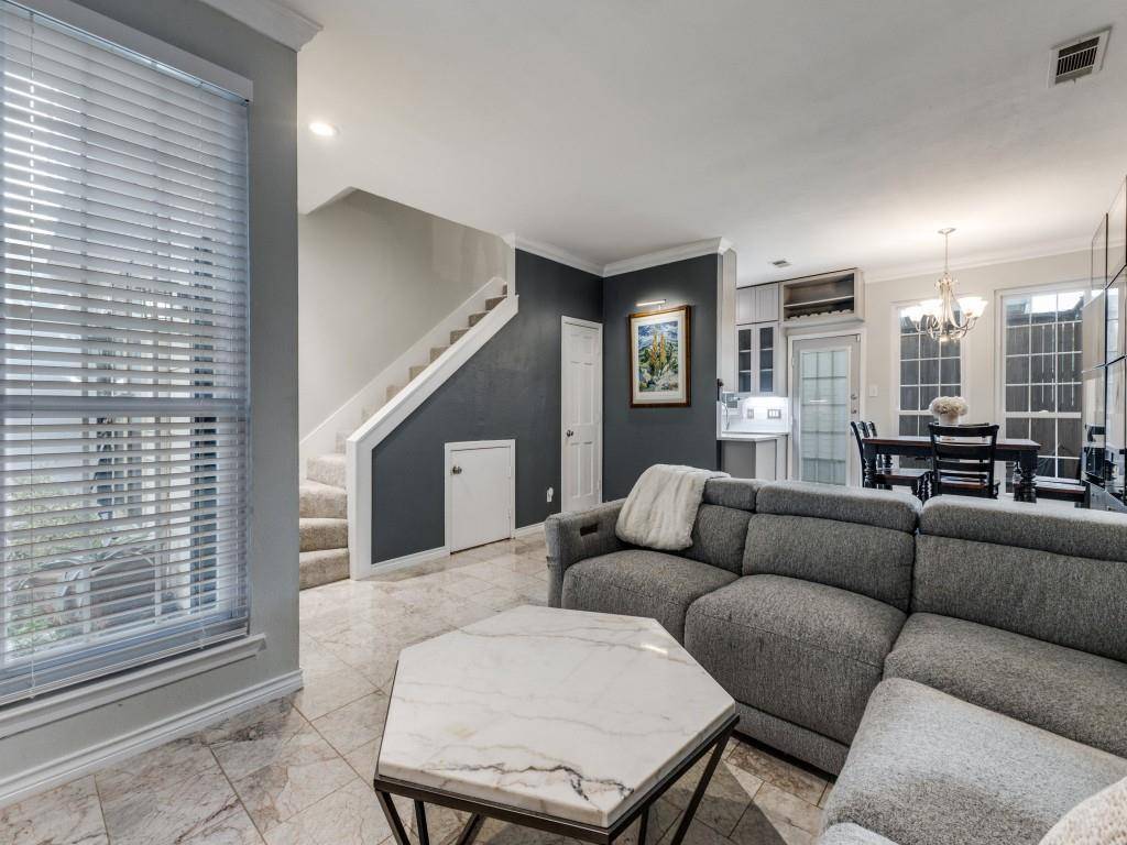 Dallas, TX 75204,4116 Cole Avenue #304