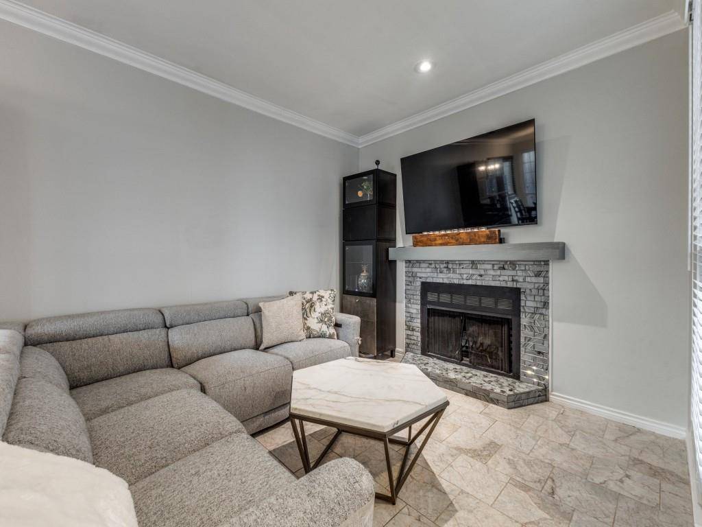 Dallas, TX 75204,4116 Cole Avenue #304