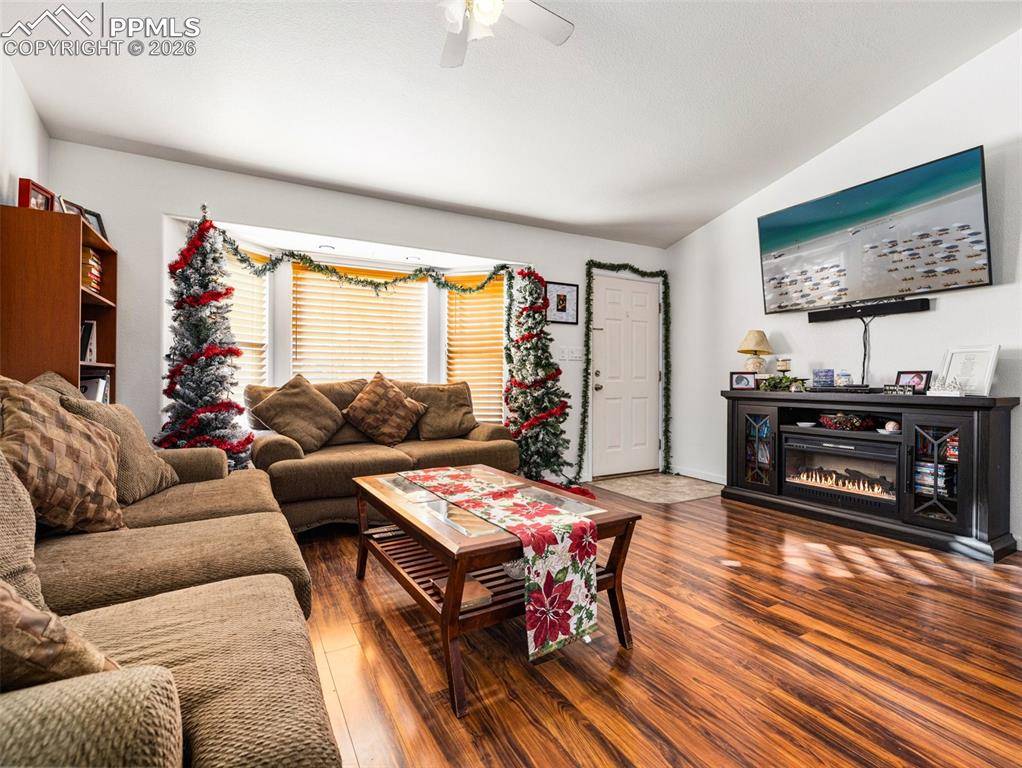 Pueblo, CO 81007,734 S Legend LN