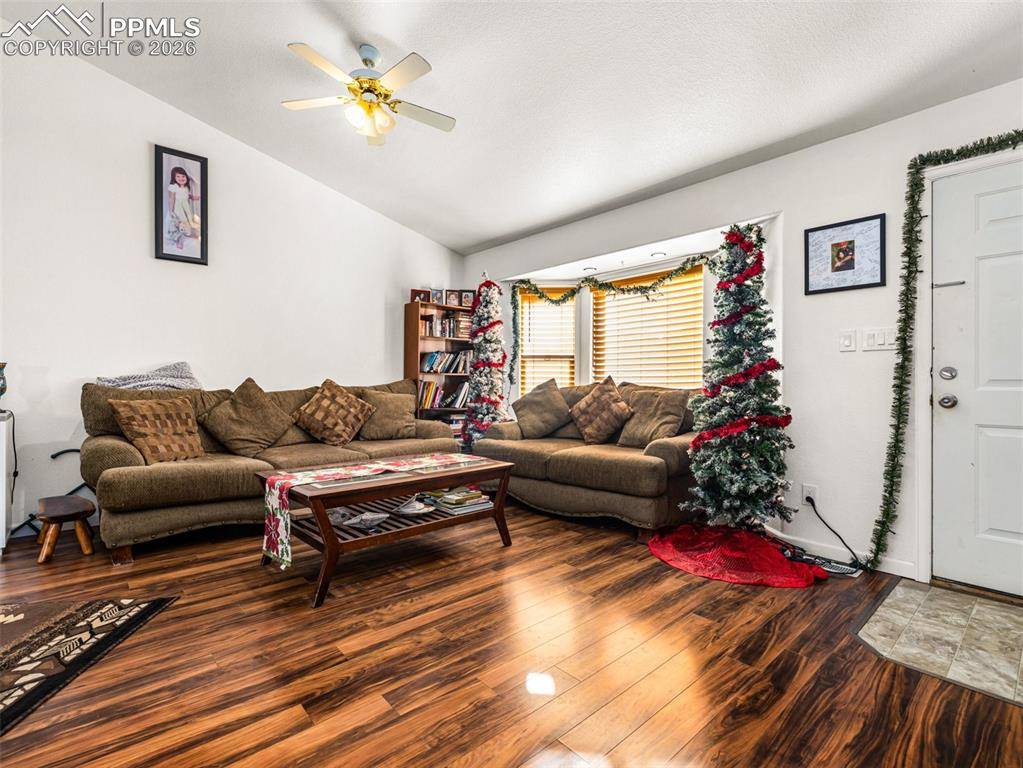 Pueblo, CO 81007,734 S Legend LN