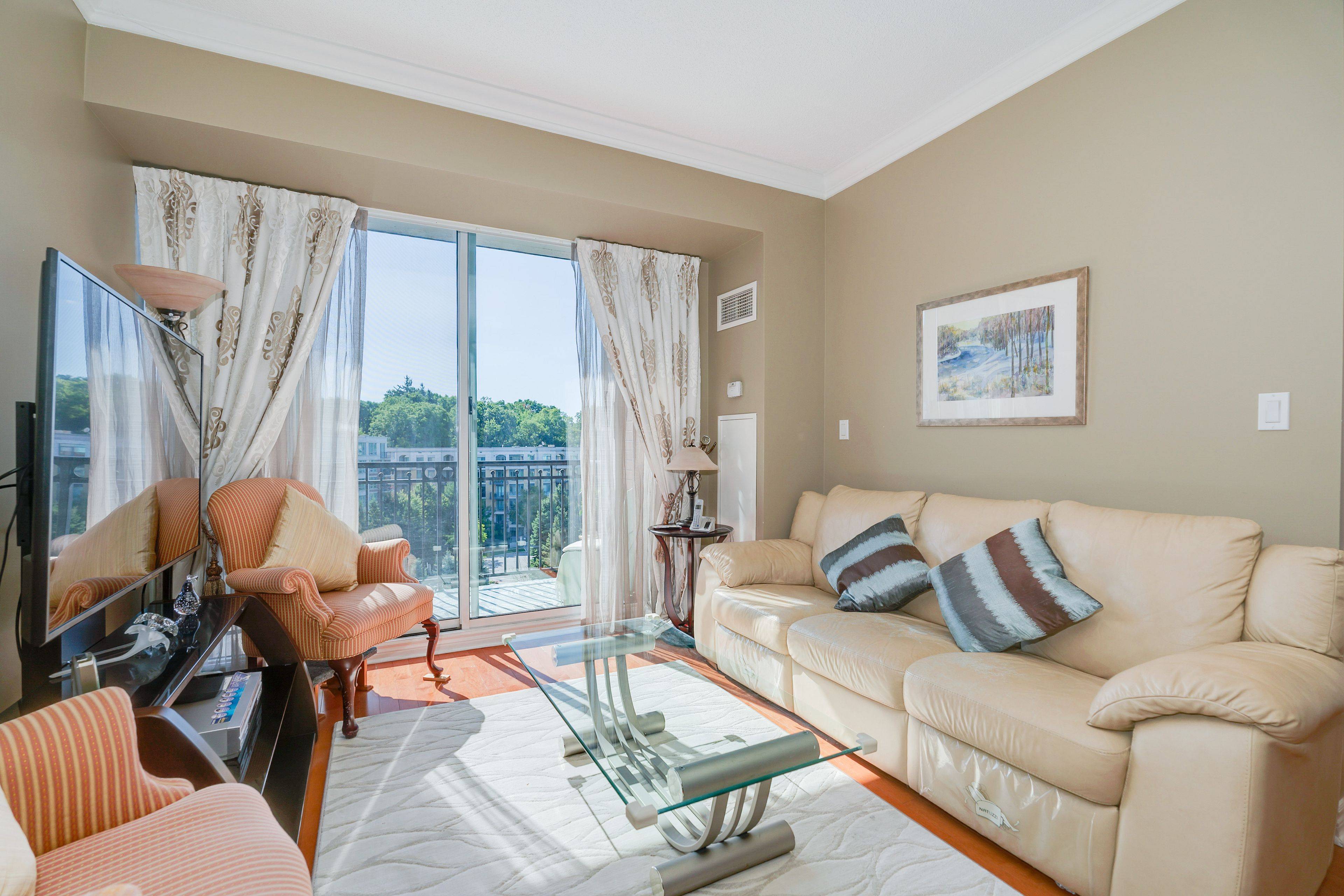 Toronto C12, ON M2P 2H1,28 William Carson CRES #PH22