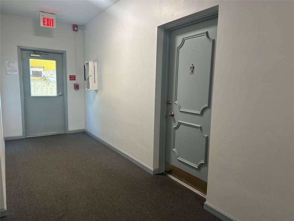 Fort Lauderdale, FL 33308,5720 NE 22nd Way #401-4