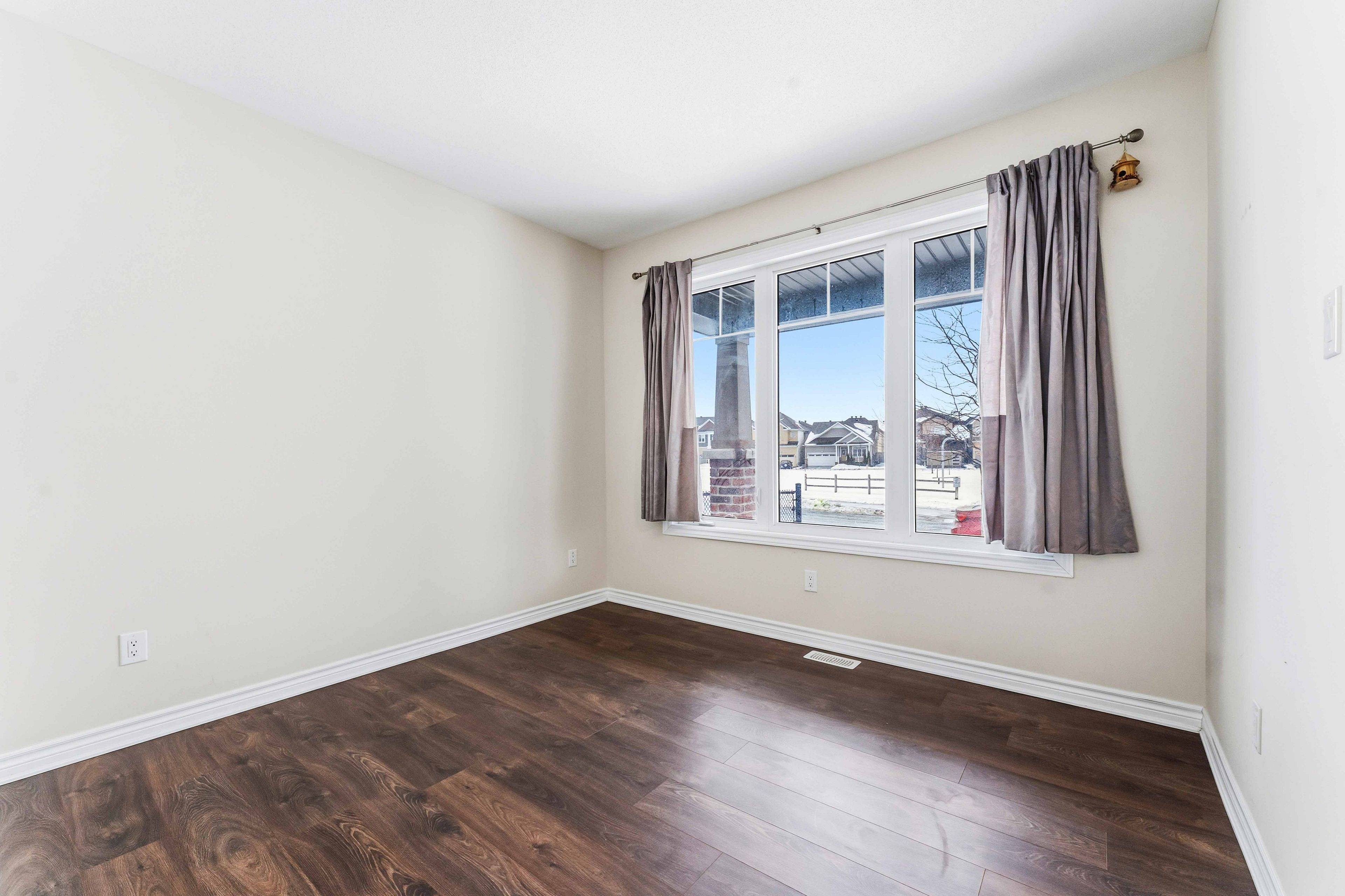 Kanata, ON K2V 0N4,284 Ponderosa ST